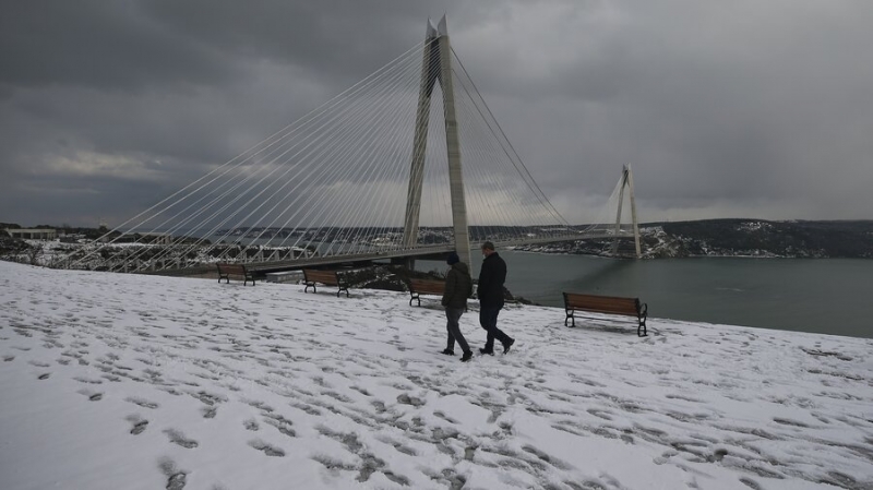 
В Турцию 24 марта 2021 года неожиданно нагрянули снегопады и дожди                