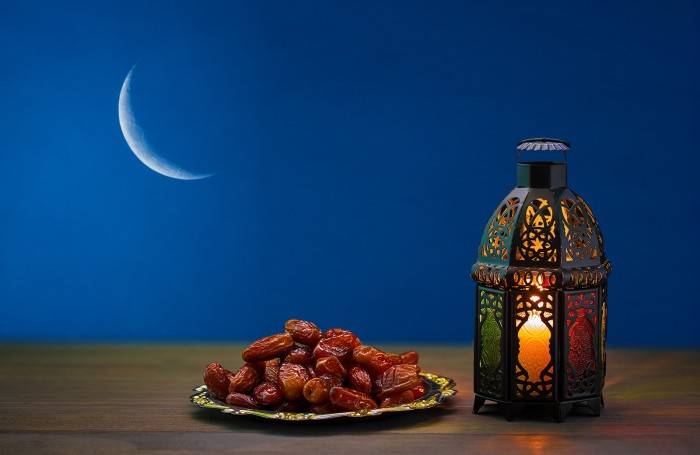 
Официальный календарь намазов на священный месяц Рамадан в Москве в 2021 году                