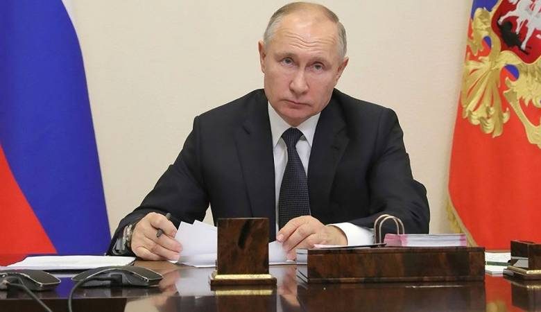 
Путин анонсировал изменения в производственном календаре на май 2021 года                