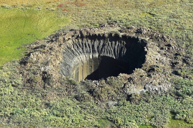 
Какую опасность таят «криовулканы» вечной мерзлоты полуострова Ямал                