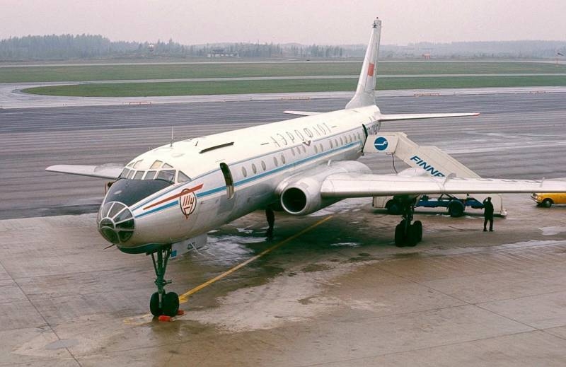 
Почему советские летчики называли Ту-104 “бешеной птицей” и боялись летать на таких машинах                