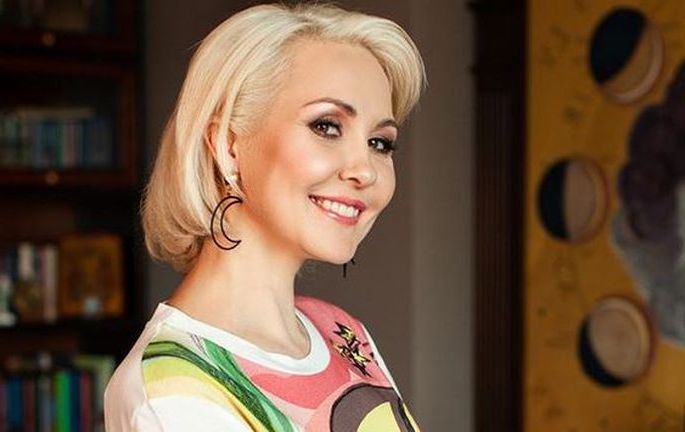
19 июня 2021 года Василиса Володина призвала сделать шаг навстречу счастливой жизни                