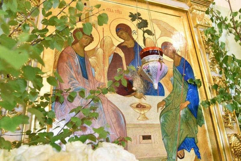 
История православного праздника Троицы, и когда его отмечают в 2021 году                