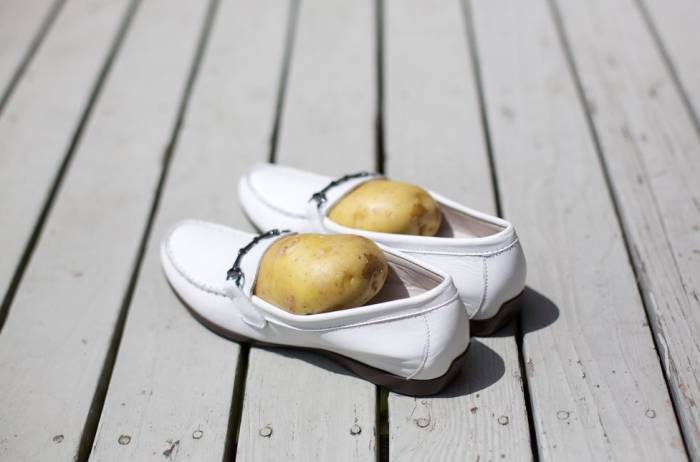 
Как может помочь картофель, если новая пара туфель оказалась тесной                