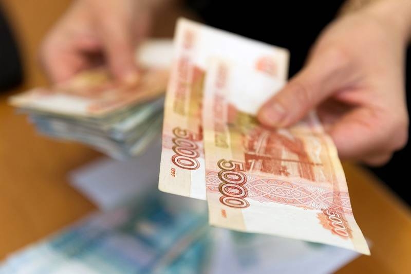 
Как получить новое пособие неполноценным семьям России с 1 июля 2021 года                