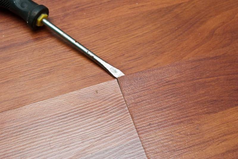 
Как устранить скрип деревянного пола, 5 эффективных способов                