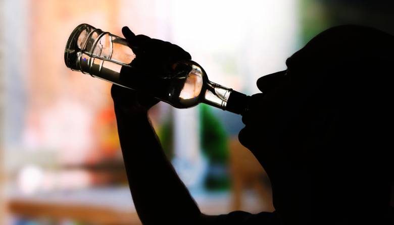 
В ВОЗ выступили с предложением ввести запрет на продажу алкоголя женщинам                