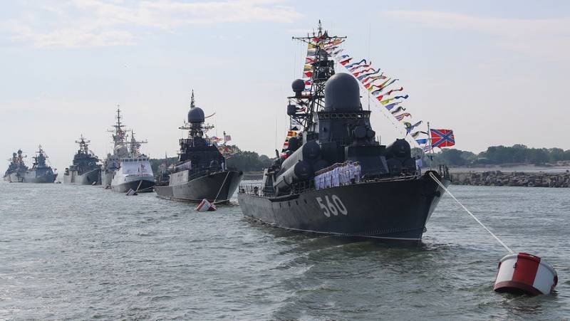 
День ВМФ в Санкт-Петербурге, какие будут ограничения во время парада                