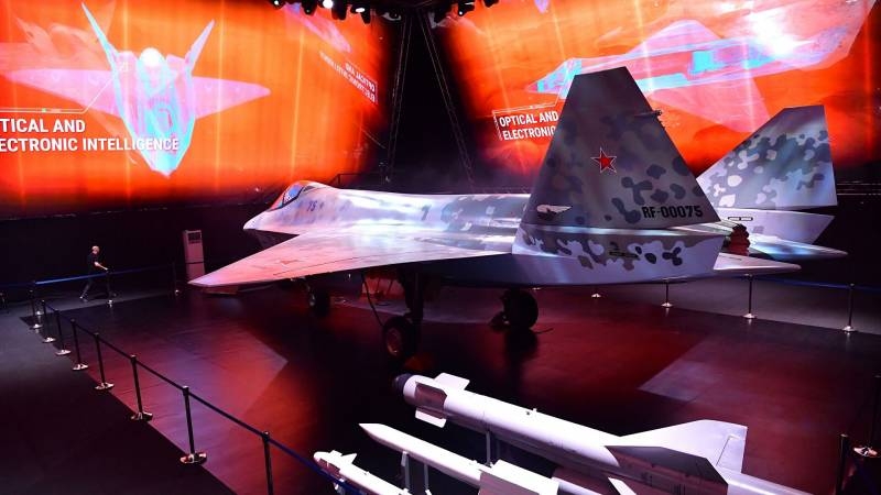 
Новый российский истребитель представили на выставке МАКС-2021                