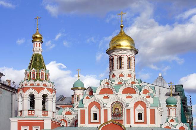 
Праздник Казанской летней в 2021 году: когда отмечают и традиции празднования                