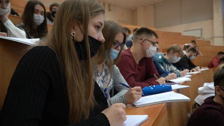
Путин подписал закон о бесплатном втором высшем образовании, когда вступит в силу                