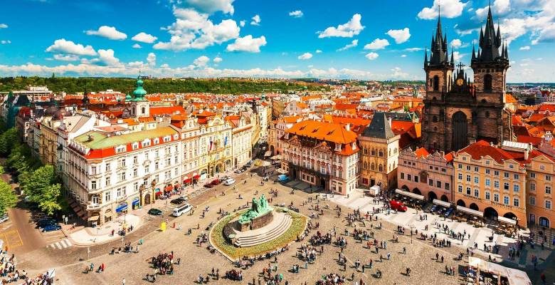 
Возможно ли получить гражданство или ВНЖ в Чехии для россиян при покупке недвижимости?                