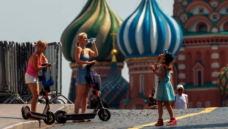 
Возвращение аномальной жары: каким будет июль 2021 года в Москве                